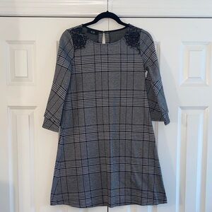 AGB Grey Plaid A-Line Dress size M